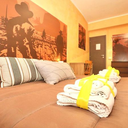 Movie Home Guesthouse Rome Bagian luar foto